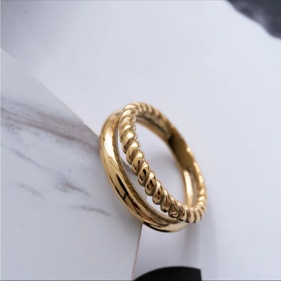 Double Layered Twisted Band Ring-Gold Vermeil Thin Bands Size 7 - Picture 1 of 7